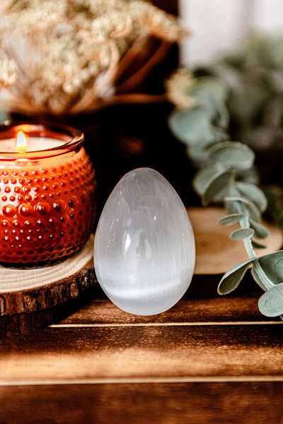 Selenite Egg & Stand